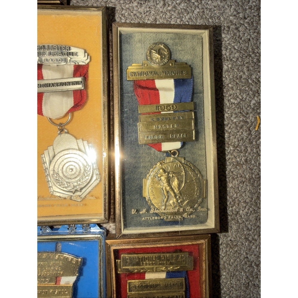 Lot of (17) Vintage Blackinton Rifle & Pistol Shooting Medals – Marksman Awards - Picture 10 of 11